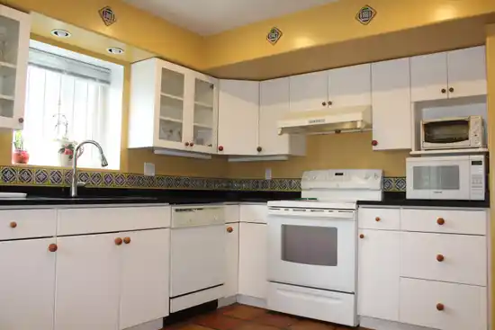 4792 RIDGELAWN DRIVE, Burnaby BC V5C 3Y2
