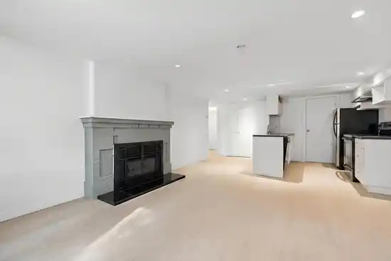 Basement Suite 2843 W 49TH AVE, Vancouver BC V6N 3S7