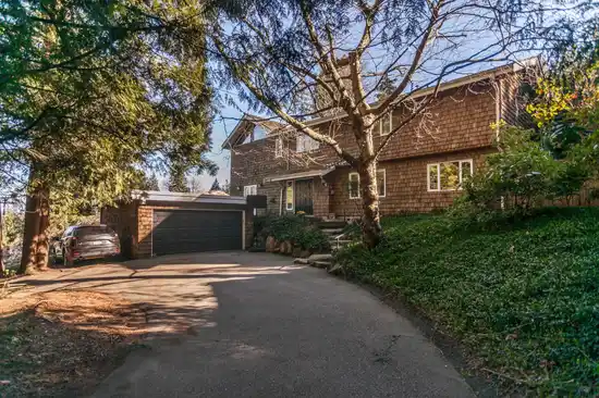4956 DRIVE DRIVE, West Vancouver BC V7W 2P4