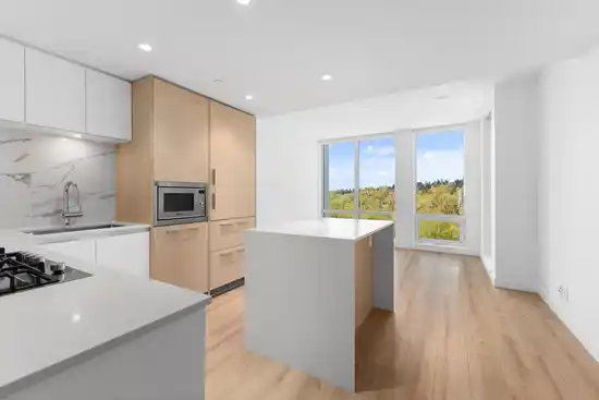 1208 1500 FERN STREET, North Vancouver BC V7J 1H6