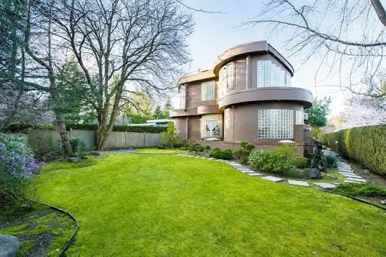 5883 WALLACE STREET, Vancouver BC B6N 2A3