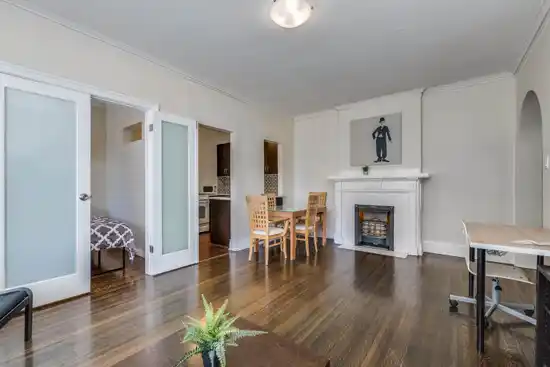 1 935 JERVIS STREET, Vancouver BC V6E 2B5