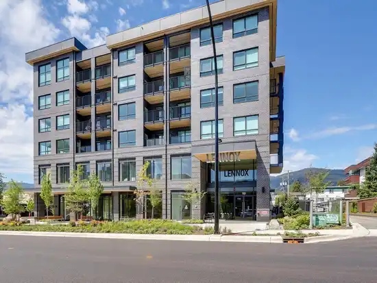 304 110 E 17TH STREET, North Vancouver BC V5V 1A1