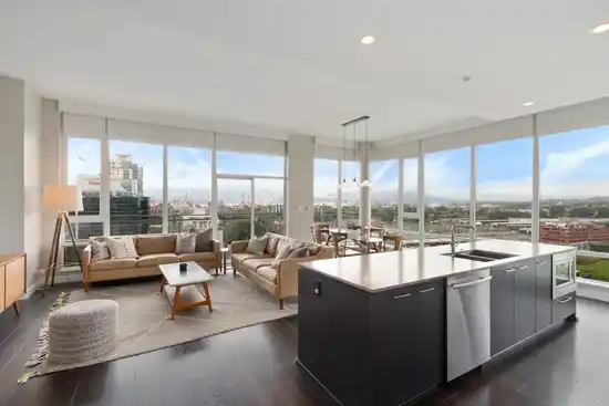 2207 1618 QUEBEC STREET, Vancouver BC V6A 0C5