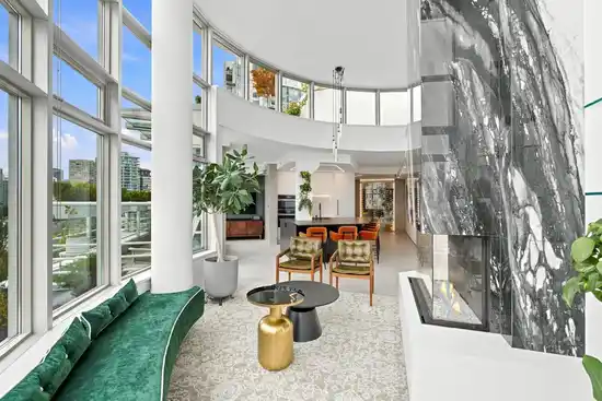 PH 1701 189 DAVIE STREET, Vancouver BC V6Z 2Y1