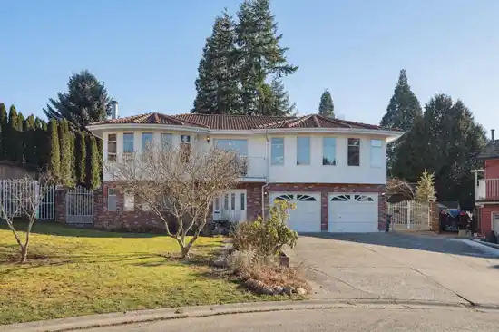 87XX 151 STREET, Surrey BC V3S 6E1