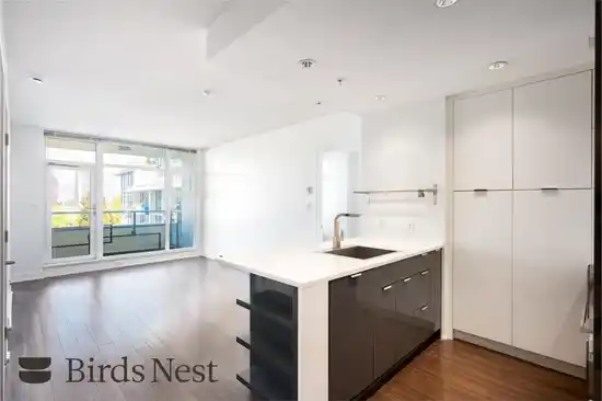 631 1777 W 7TH AVENUE, Vancouver BC V6J 0E5