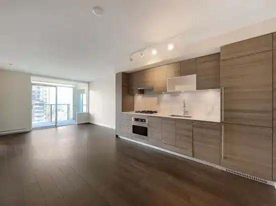 22xx 602 COMO LAKE, Coquitlam BC V3G 0G2