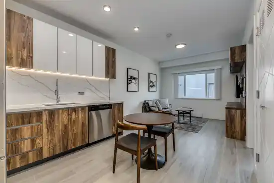 203 1168 PENDRELL STREET, Vancouver BC V6E 1L4