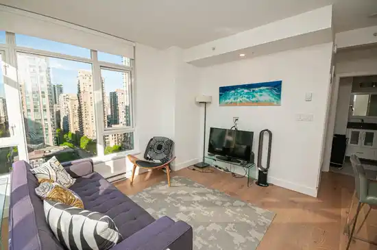 1306 480 ROBSON STREET, Vancouver BC V6B 1S1