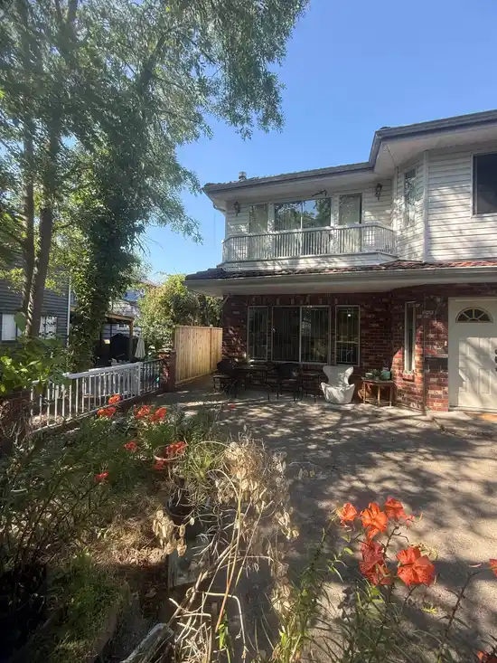 3 623 E 10TH AVENUE, Vancouver BC V5T 2A6