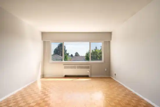 211 1970 W 41ST AVENUE, Vancouver BC V6M 1Y4