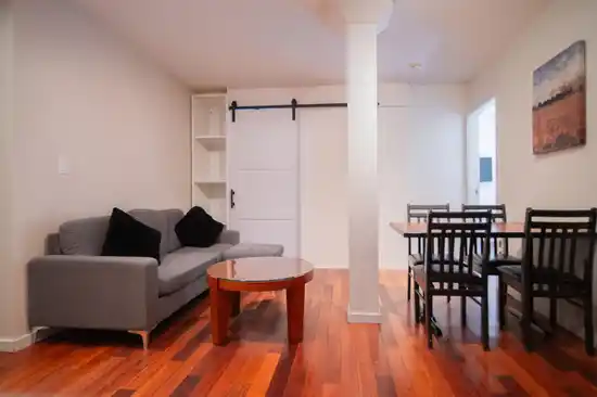 203 440 RICHARDS STREET, Vancouver BC V6B 2Z3