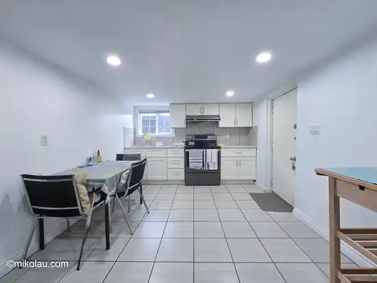 1XX GILMORE AVE, Burnaby BC V5C 4P7