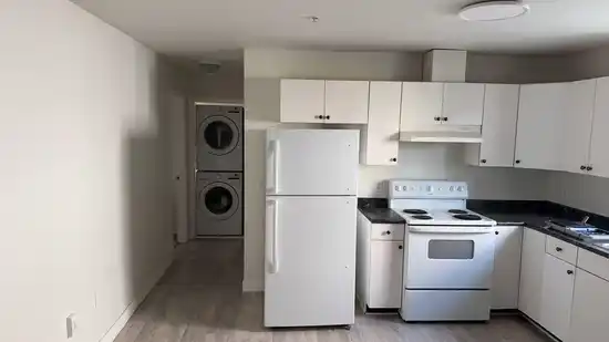 Ground level-21xx FRASER AVENUE, Coquitlam BC V3B 1N8