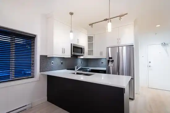 302 4548 HASTINGS STREET, Burnaby BC V5C 2K4