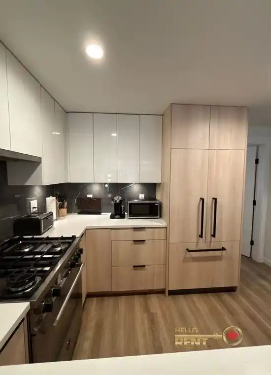 6 237 RIDGEWAY AVENUE, North Vancouver BC V7L 0H6