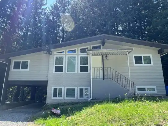 12193 ROTHSAY ST, Maple Ridge BC V2W 1E2