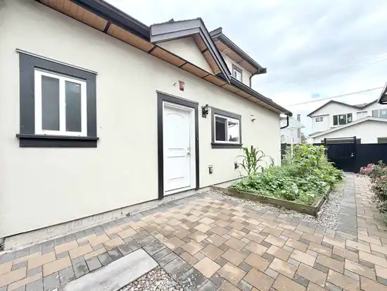 Laneway House 7456 HUMM STREET, Vancouver BC V5P 4B8