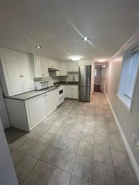 4585 COMMERCIAL STREET, Vancouver BC V3N 4G8