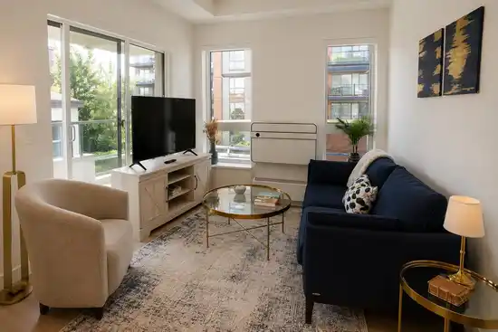 208 245 BEWICKE AVENUE, North Vancouver BC V7M 0H5