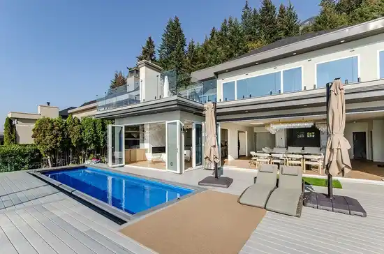 13 OCEAN POINT DRIVE, Vancouver BC V7W 3G7