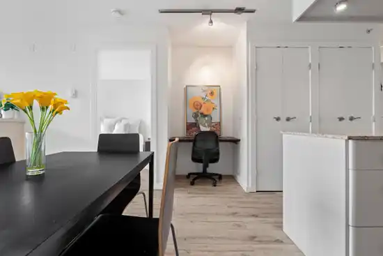 306 683 W VICTORIA PARK, North Vancouver BC V7M 0A2