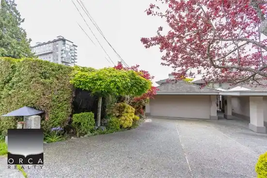 2424 AVENUE AVENUE, West Vancouver BC V7V 1E2