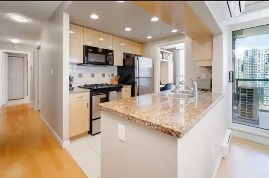 1907 1067 MARINASIDE CRESCENT, Vancouver BC V6Z 3A4