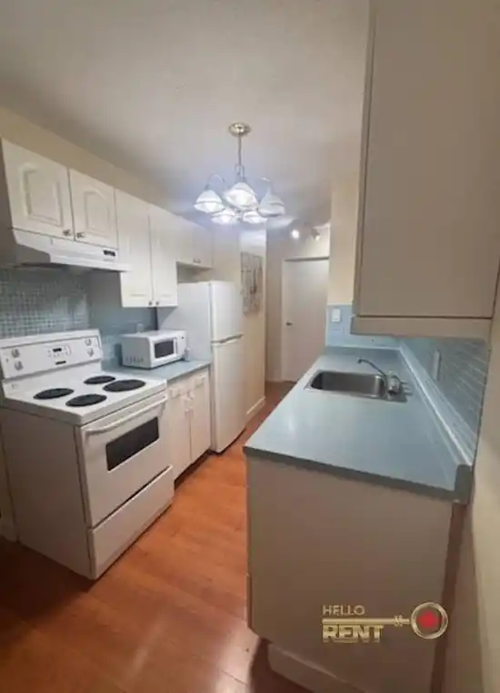 309 630 CLARK ROAD, Coquitlam BC V3J 3X8