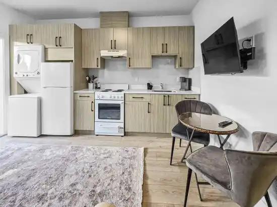 65XX KITCHENER STREET, Burnaby BC V5B 2J7