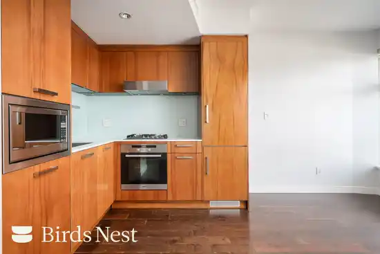 602 1565 WEST 6TH AVENUE, Vancouver BC V6J 1R1
