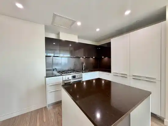 1604 6383 MCKAY AVENUE, Burnaby BC V5H 0H8