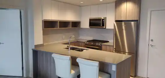8940 UNIVERSITY CRESCENT, Burnaby BC V5A 0E7
