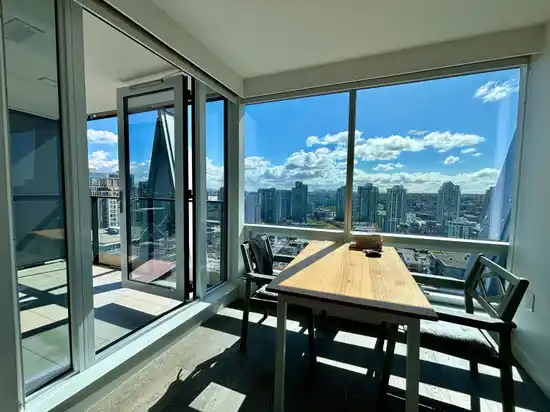 1111 RICHARDS STREET, Vancouver BC V6B 0S3