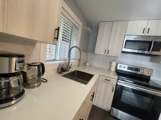 3124 GRAVELEY STREET, Vancouver BC V3T 1A8