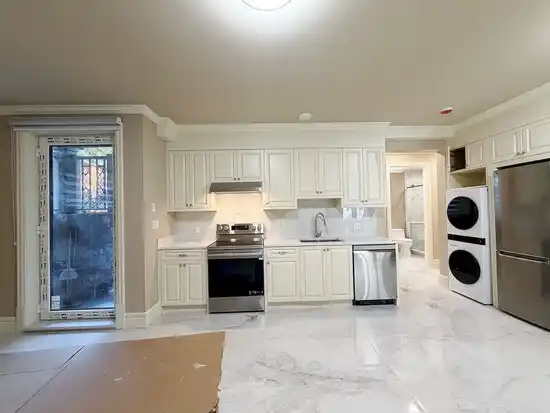 38XX W 36TH AVE VANCOUVER BC, Vancouver BC V6N 2S5