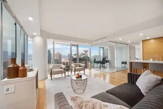 2X02 667 HOWE STREET, Vancouver BC V6C 2T4