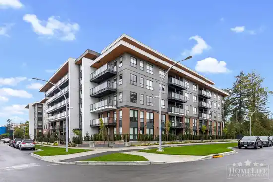 302 10425 147 STREET, Surrey BC V3R 0J9