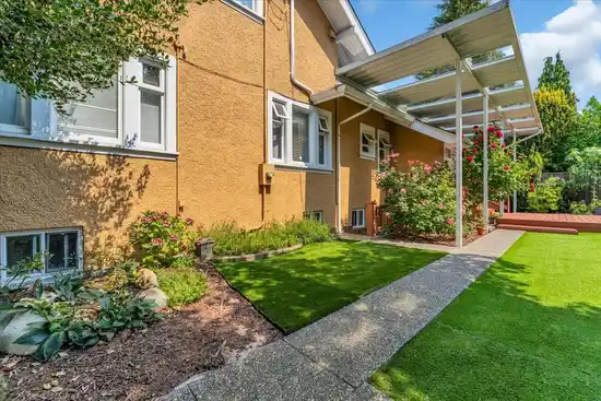 1476 W 33RD AVENUE, Vancouver BC V6M 1A5